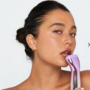 Beambo The Lip Gizmo NEW IN BOX